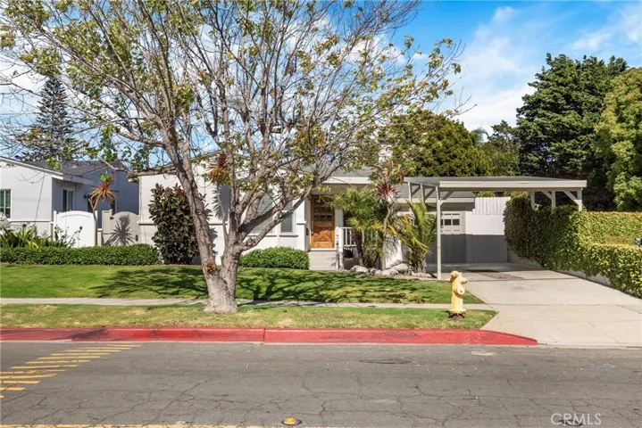 424 S Meadows Ave, Manhattan Beach, California 90266