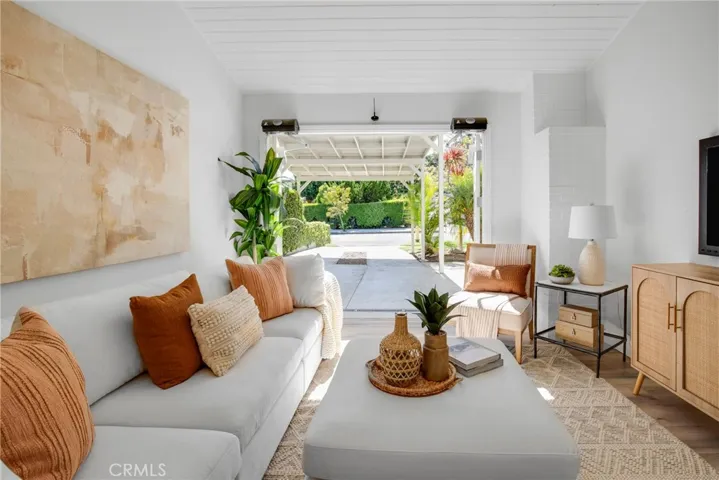 424 S Meadows Ave, Manhattan Beach, California 90266