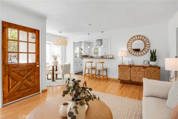 424 S Meadows Ave, Manhattan Beach, California 90266