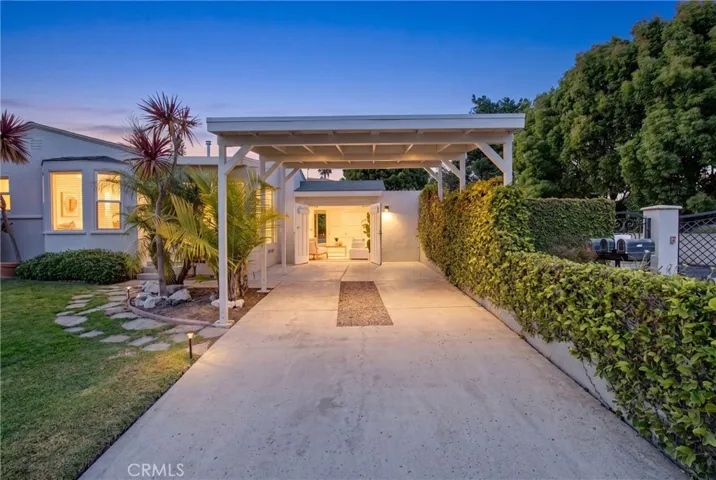 424 S Meadows Ave, Manhattan Beach, California 90266