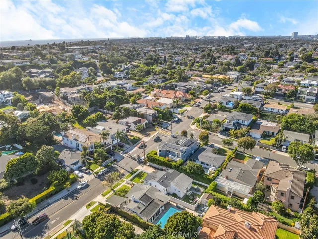 424 S Meadows Ave, Manhattan Beach, California 90266