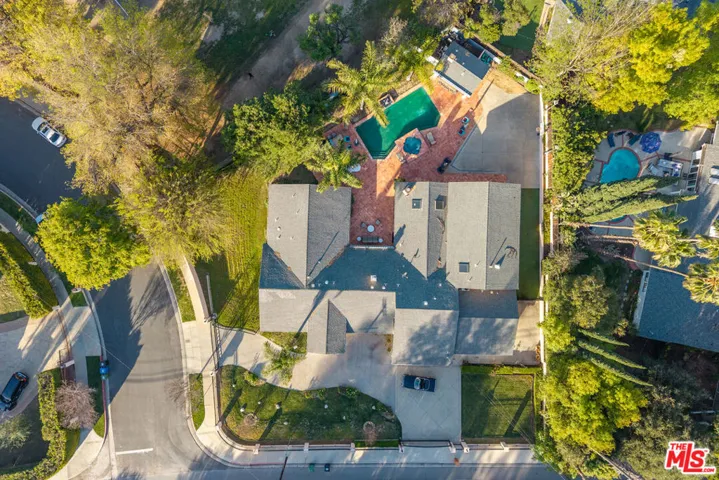 19717 Wells Drive, Woodland Hills, California 91364