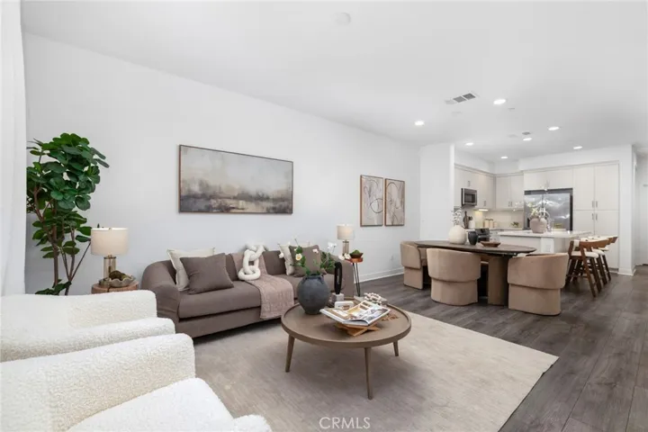 419 Falcon Place, Covina, California 91723