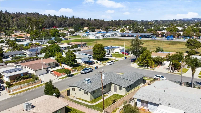 Aerial View of the home and neighborhood.