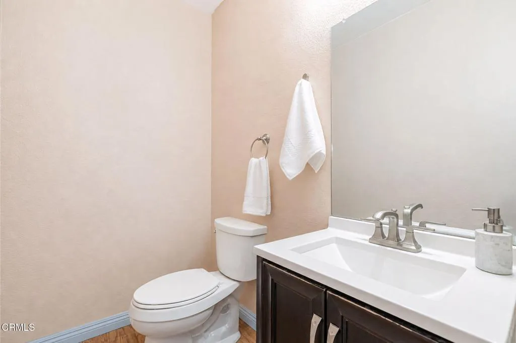 23-web-or-mls-20-print-Bathroom copy2
