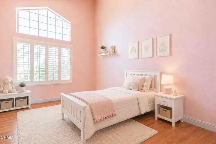 24-web-or-mls-Bedroom 1