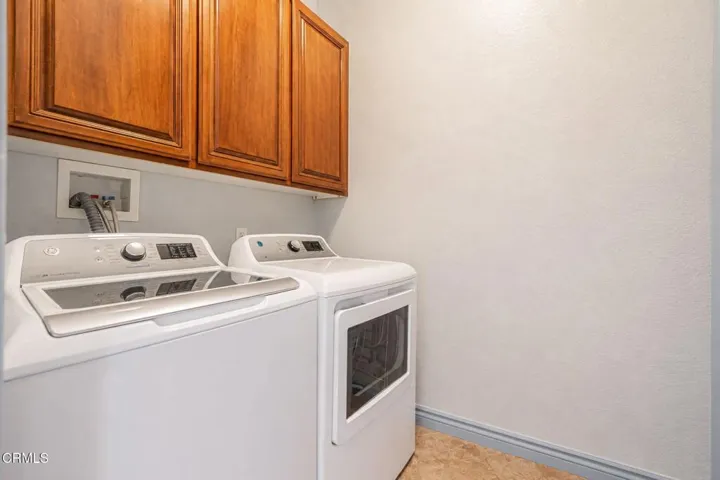 44-web-or-mls-Laundry