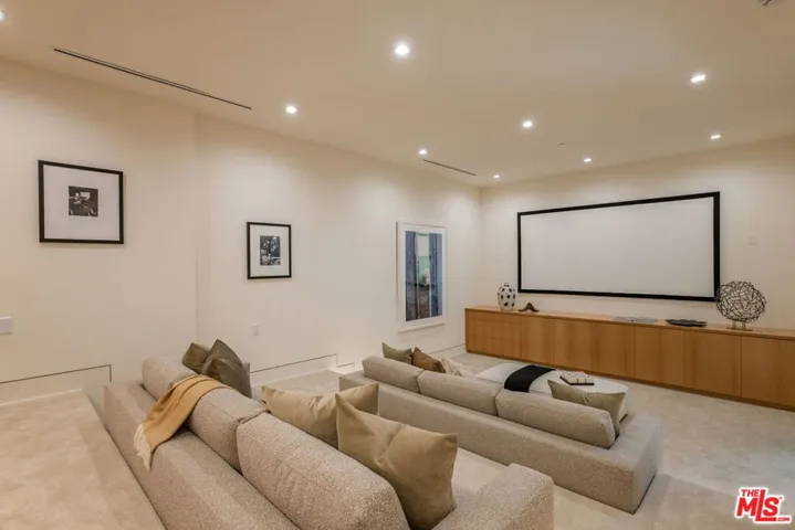 9988 Liebe Drive, Beverly Hills, California 90210