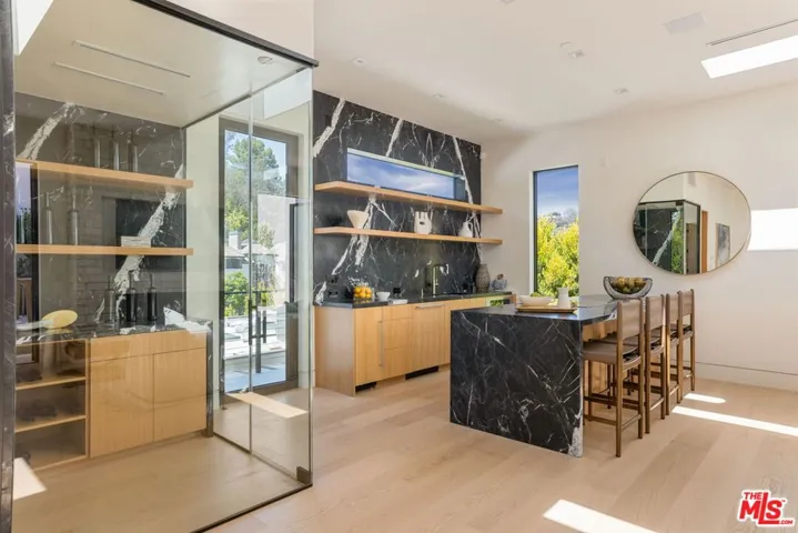 9988 Liebe Drive, Beverly Hills, California 90210