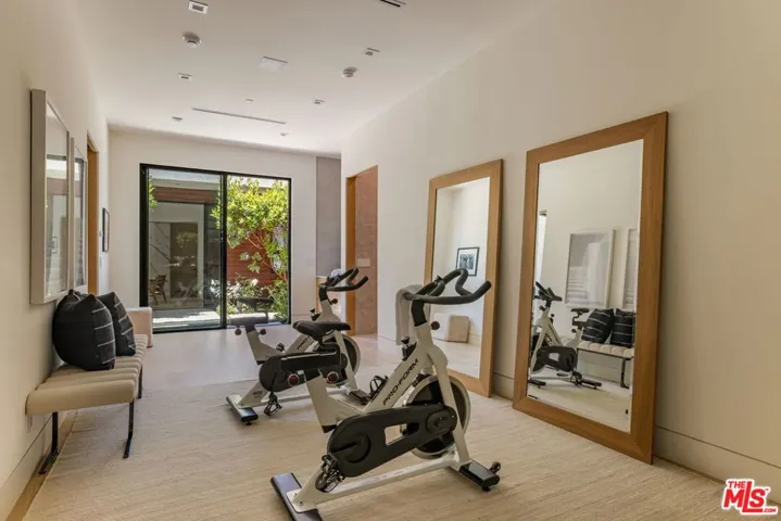 9988 Liebe Drive, Beverly Hills, California 90210