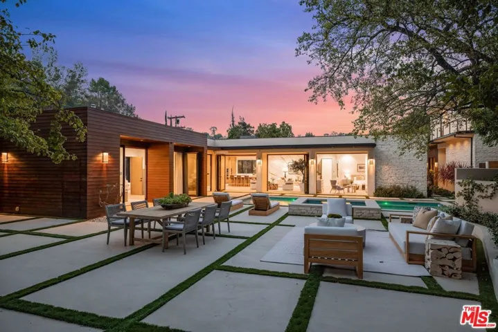 9988 Liebe Drive, Beverly Hills, California 90210