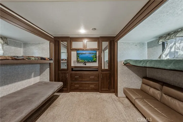 21738 Yankee Valley, Hidden Valley Lake, California 95467