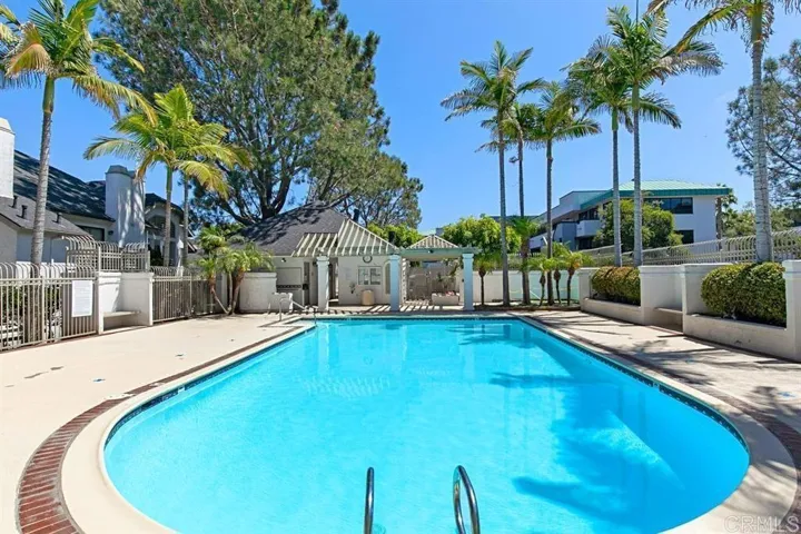 520 Via De La Valle H, Solana Beach, California 92075