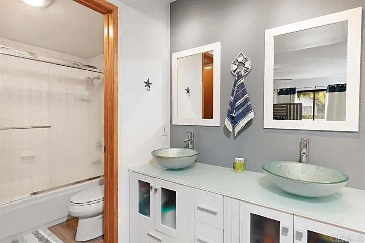 520 Via De La Valle H, Solana Beach, California 92075