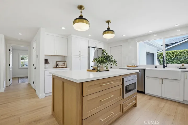 Oak Kitchen Island and Farmhouse sink