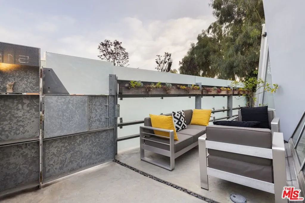 513 Grand Boulevard, Venice, California 90291 — photo 5