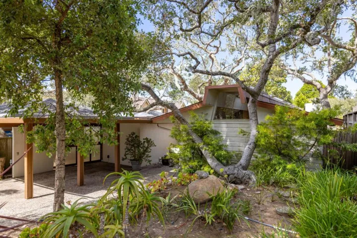 3 Sw San Carlos Street, Carmel, California 93921