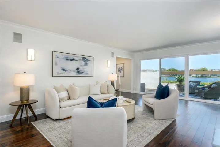 945 Lido Lane, Foster City, California 94404