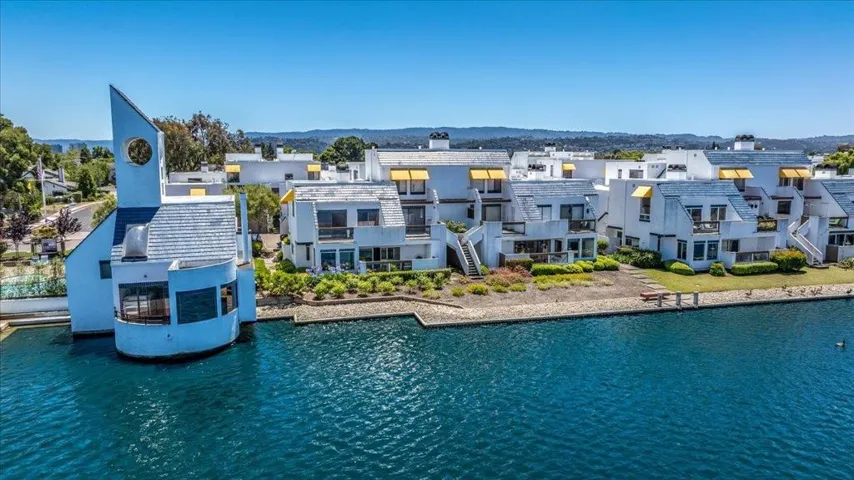 945 Lido Lane, Foster City, California 94404