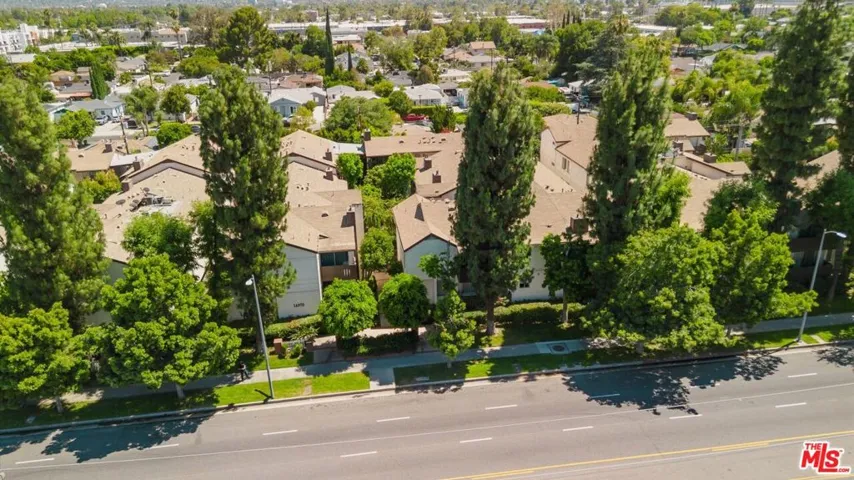 14980 Victory Boulevard 201, Van Nuys, California 91411