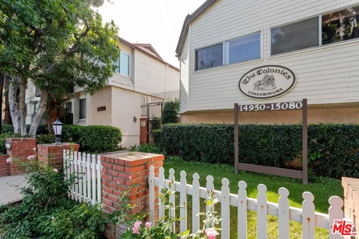 14980 Victory Boulevard 201, Van Nuys, California 91411