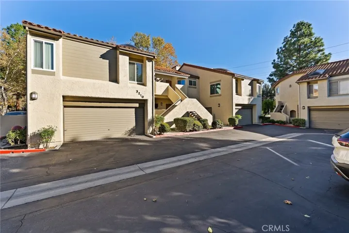 3210 Darby Street 102, Simi Valley, California 93063