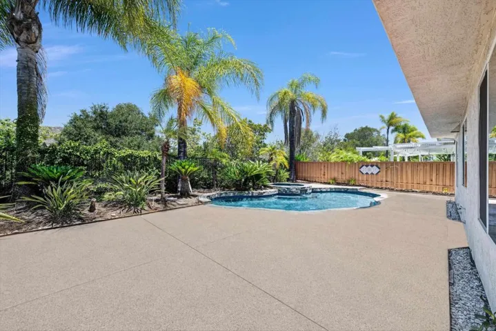 11436 Meadow Grass Ln, San Diego, California 92128