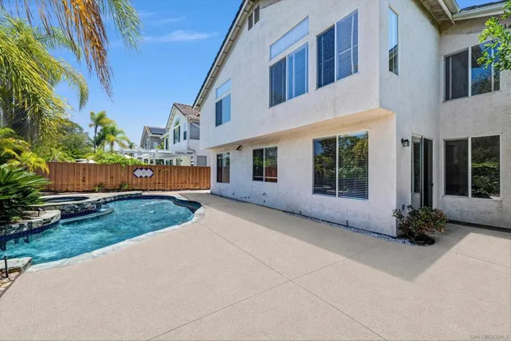 11436 Meadow Grass Ln, San Diego, California 92128