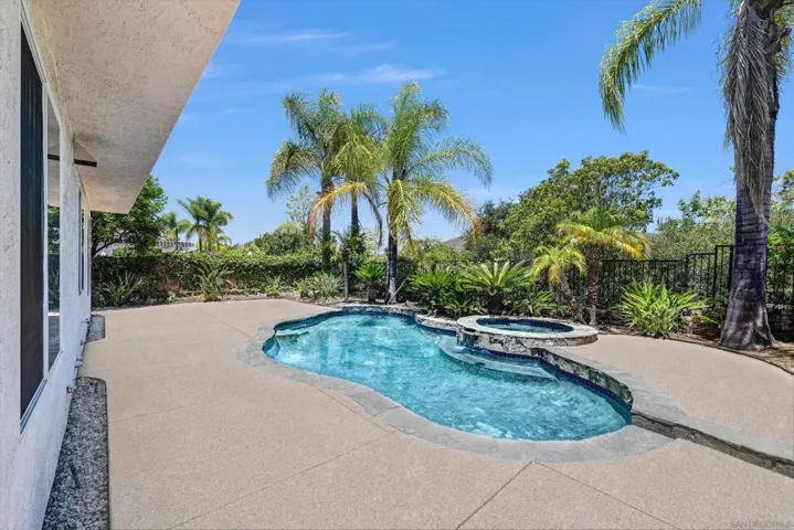 11436 Meadow Grass Ln, San Diego, California 92128