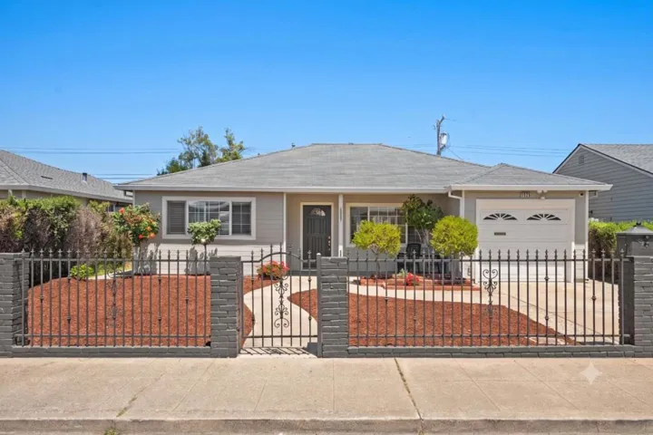 1825 Dale Avenue, San Mateo, California 94401