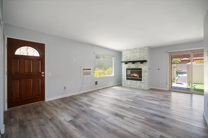 8797 Wahl, Santee, California 92071