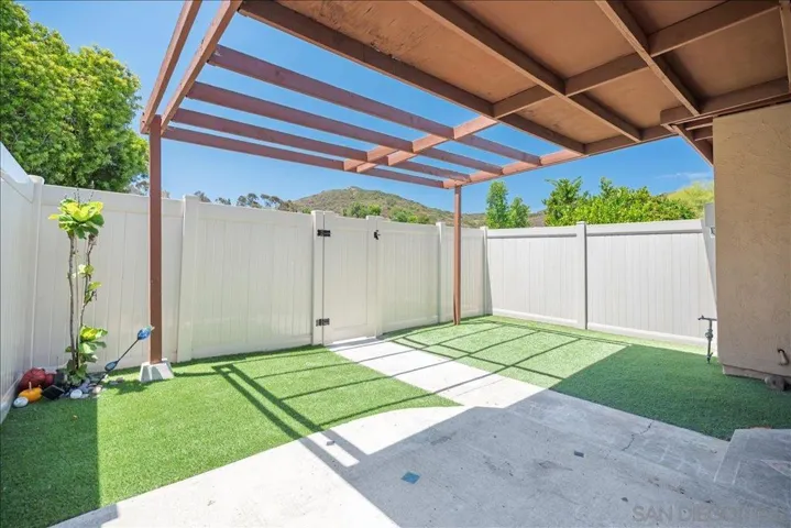 8797 Wahl, Santee, California 92071