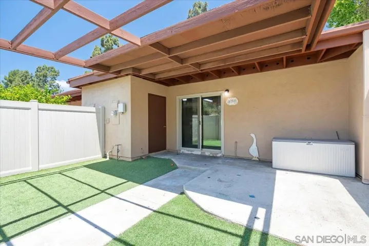 8797 Wahl, Santee, California 92071