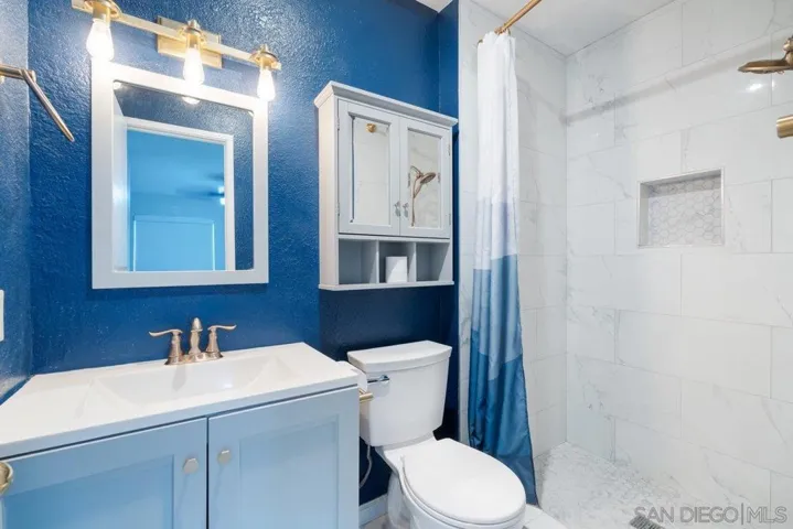 8797 Wahl, Santee, California 92071