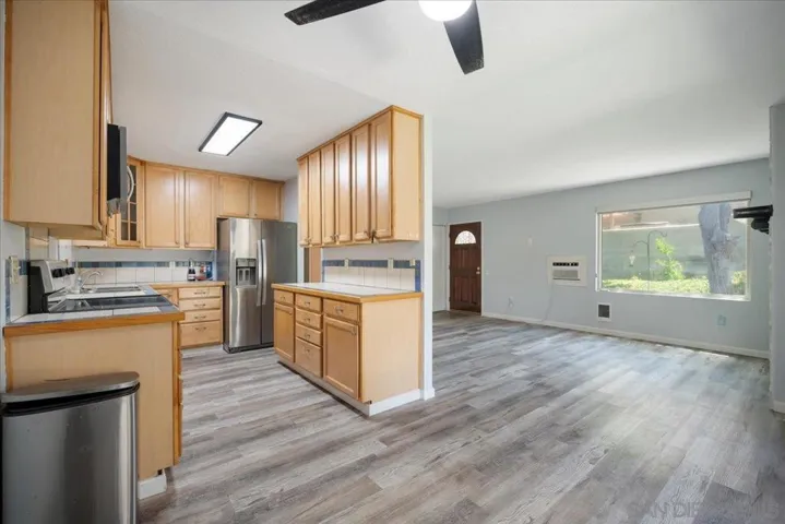 8797 Wahl, Santee, California 92071