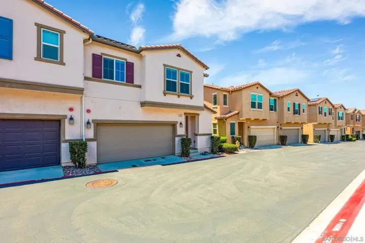 1357 Palo Verde Way, Vista, California 92083