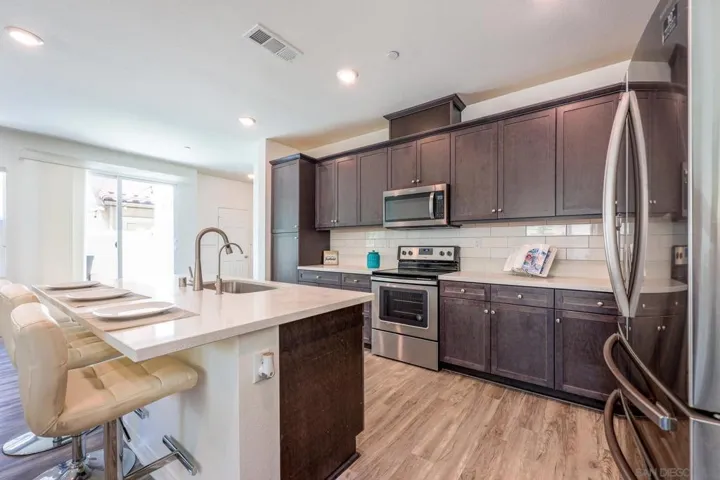 1357 Palo Verde Way, Vista, California 92083