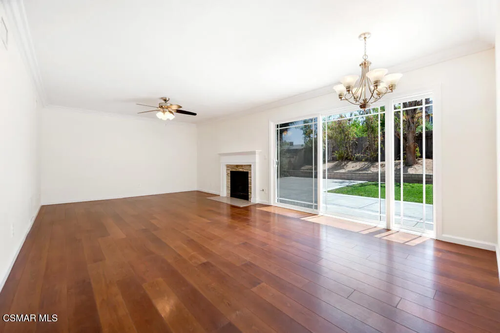 27987 Urbandale Ave-HsHProd-6