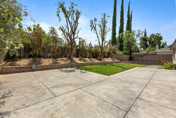 27987 Urbandale Ave-HsHProd-25