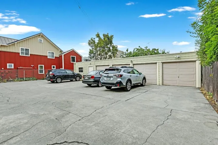 476 42nd Street, Oakland, California 94609