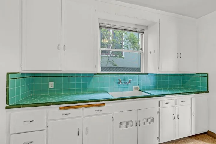 476 42nd Street, Oakland, California 94609