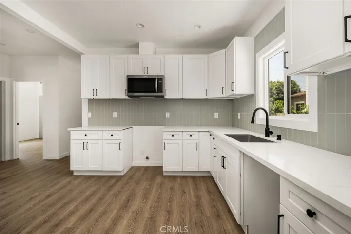 526 W Palmer Street, Compton, California 90220