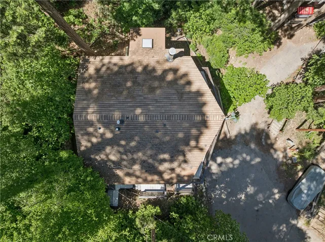 805 Knight Court, Lake Arrowhead, California 92352