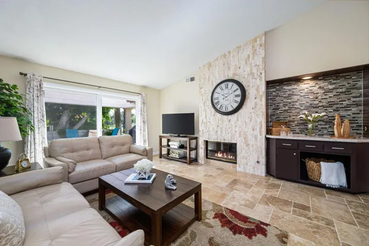 13-web-or-mls-LS_130Falls_Miller_0626_01