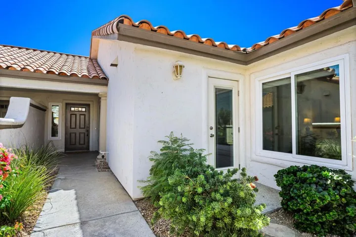 10-web-or-mls-LS_130Falls_Miller_0626_01