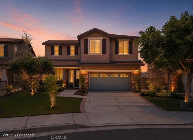Twilight at 32933 Caminito Lorca, Temecula, CA 92592-3390