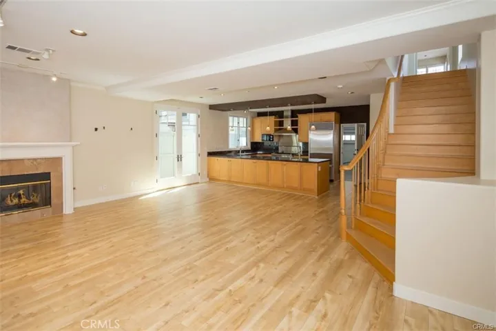 515 W Balboa, Newport Beach, California 92661