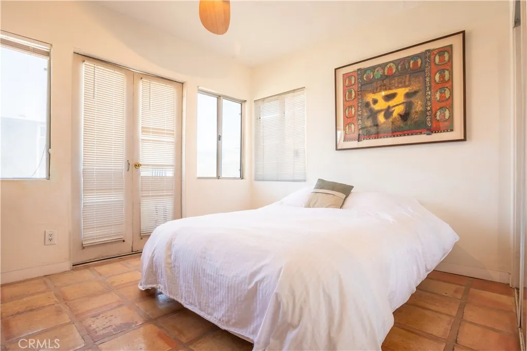 Upstairs Unit: Guest Bedroom