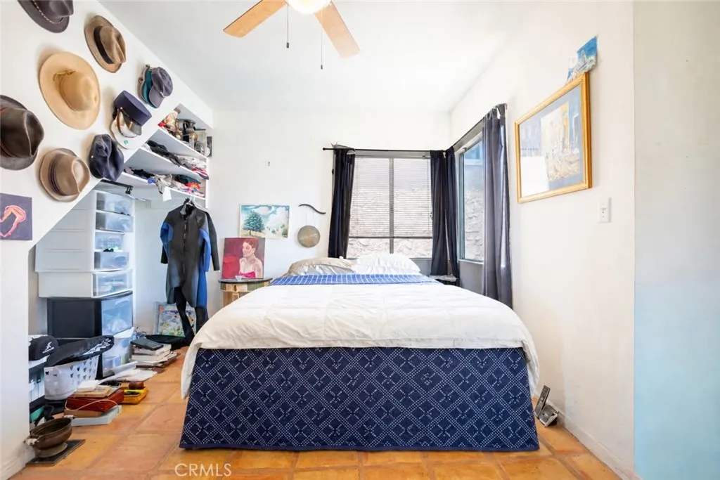 Upstairs Unit: Primary Bedroom