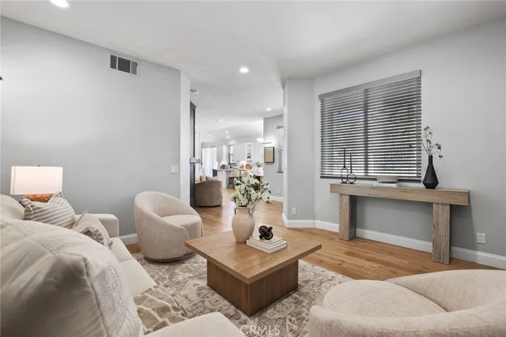 Option to convert into 4th bedroom
